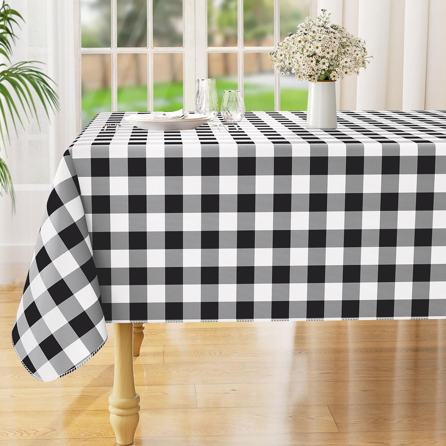 misaya Rectangle Waterproof Vinyl Table Cloth, Buffalo Flannel Backed Tablecloth, Wipeable Plastic Table Cover for Dinner, Kitchen, Outdoor (60″ x 84″, Black and White)