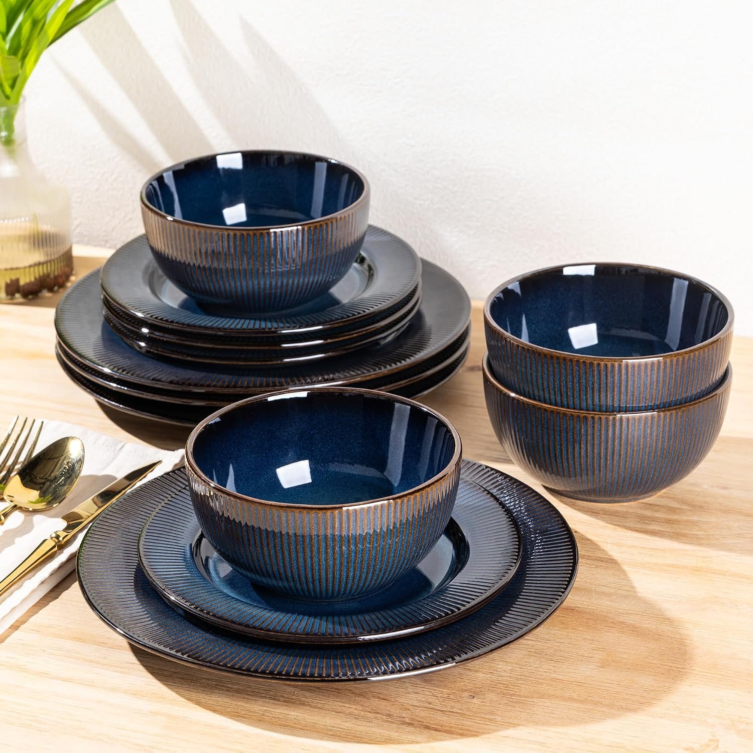 GBHOME Ceramic Dinnerware Sets,12 pcs Embossed Elegant Stoneware Plates and Bowls Sets, Housewarming Wedding Gift | Dishwasher & Microwave Safe | Dishes Set Service for 6