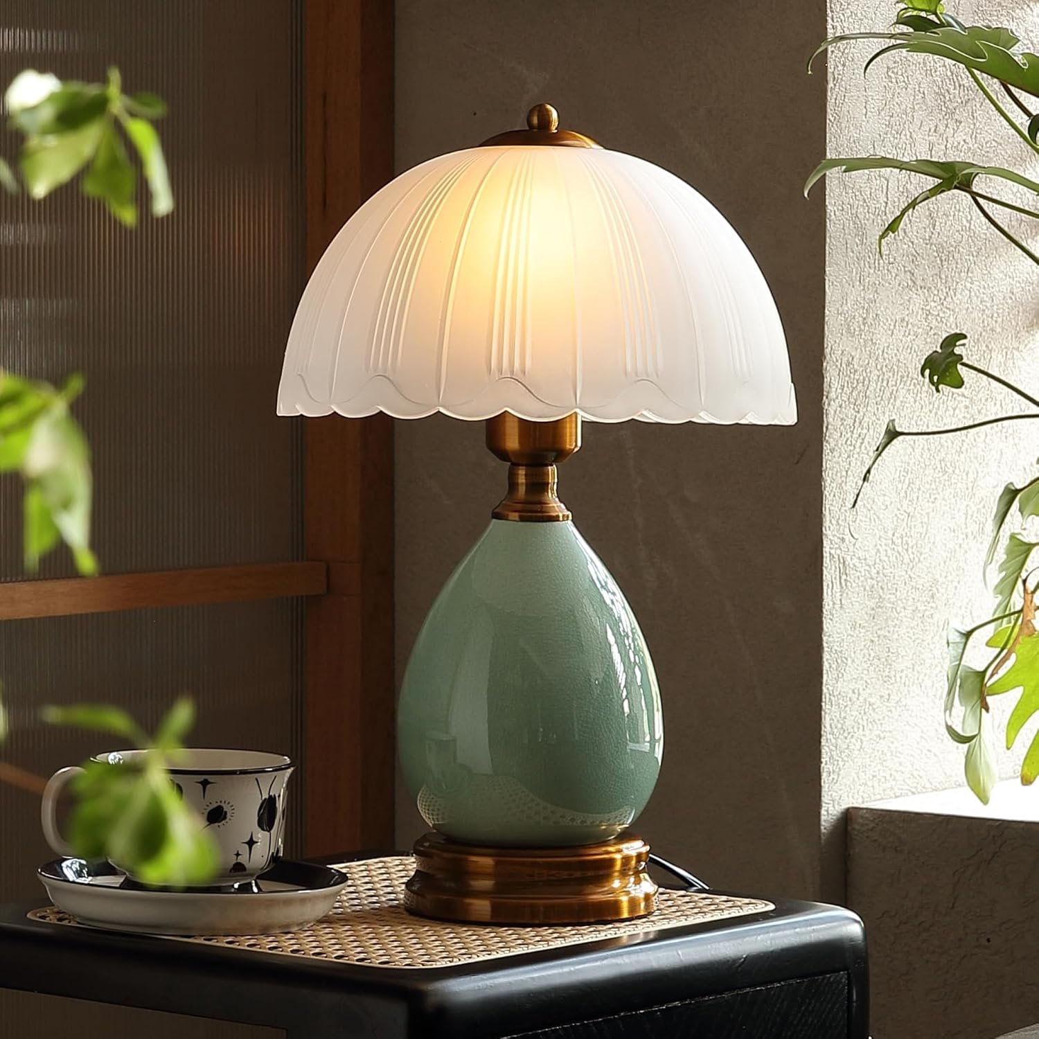 Glivpny Vintage Lamp for Living Room,16″ Modern Ceramic Table Lamps for Bedroom,Retro Bedside Nightstand Traditional Lamps, Classic Chinoiserie Green Lamp for Home Decor (LD001) | Mid Century Modern Ceramic Lamps for Living Room,Retro Bedside Glass Lamps, Classic Chinoiserie Green Lamp for Home Decor