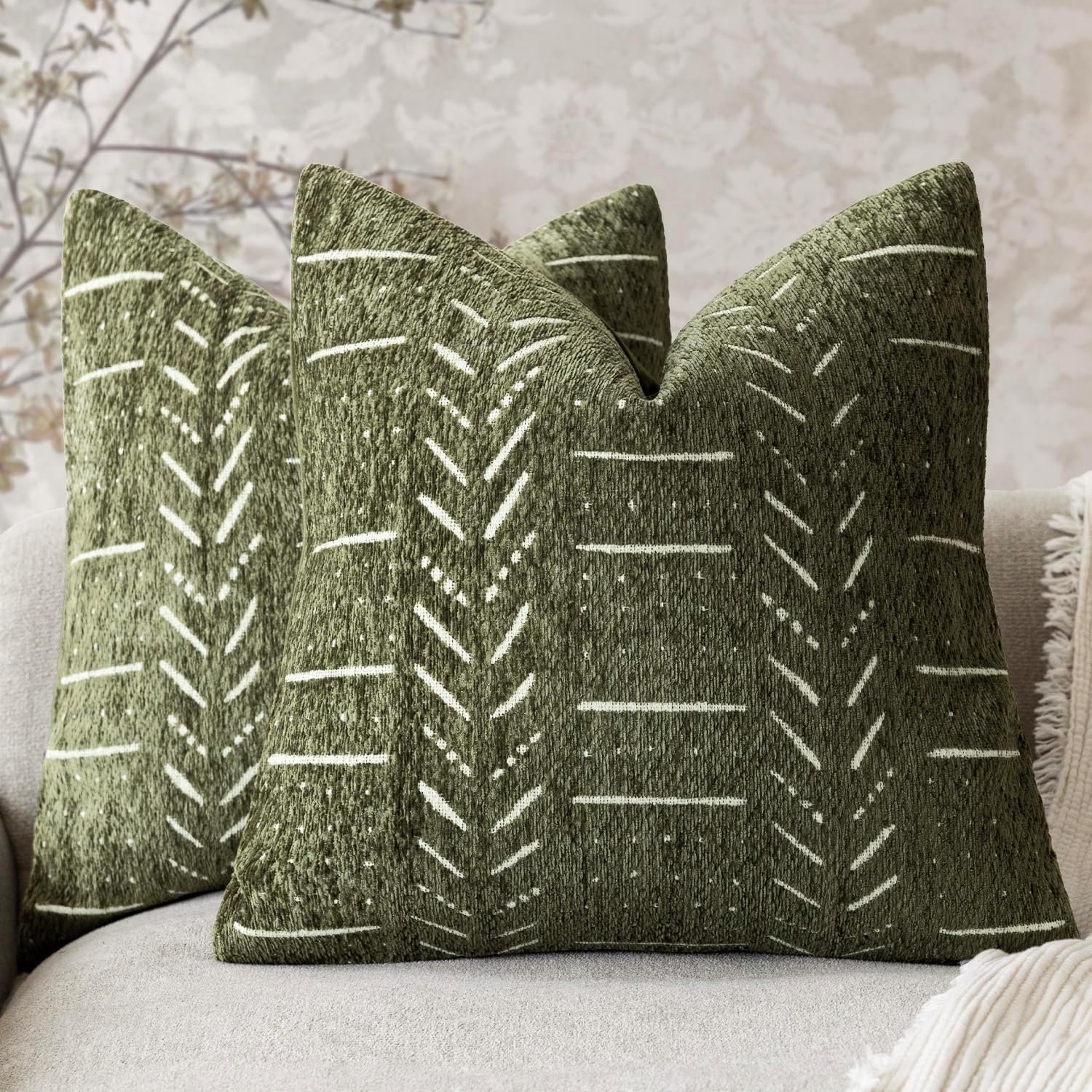 Home Décor Decorative Boho Accent Chenille Throw Pillow Covers, Textured Neutral Cushion Covers, Soft Farmhouse Pillowcase for Couch Sofa Bed Living Room, 18×18 Inch, Set of 2, Olive Green