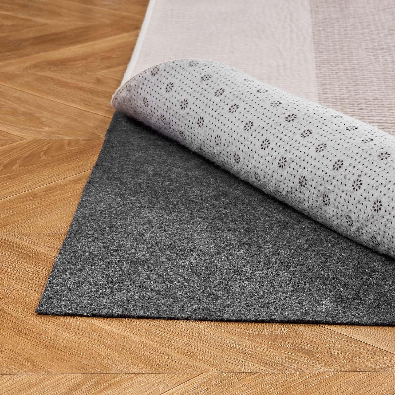 VEVOR Non-Slip Rug Pad 3 x 5 ft, Carpet Area Pad Gripper 0.22in Rug Mat Pad with Dual Surface Felt Cushion & Rubber Gripper, Hardwood Floor Protection for All Floors, Finishes, Keeps Carpets in Place